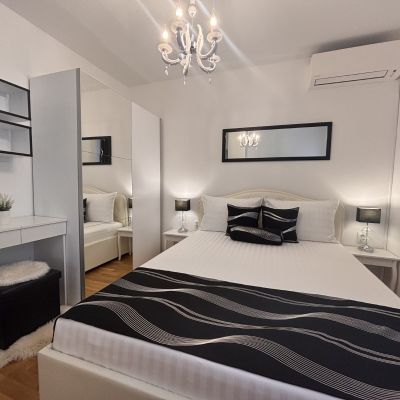 f1c37f74-148e-4034-a104-c4fafc9770db